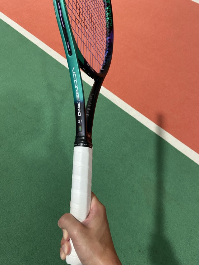 YONEX】VCORE Pro97（ブイコアプロ97）のインプレ・評価